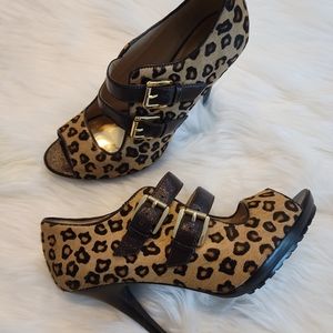 Michael Kors Leopard Print Pumps